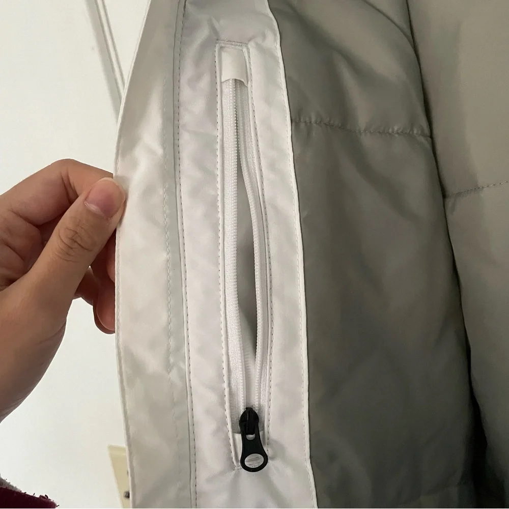 Spyder Ski/Snow Jacket - Picture 4 of 10